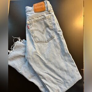 Levi’s wedgie straight light wash Jean